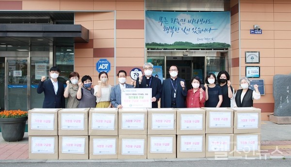 (가운데) 가톨릭대학교 인천성모병원 홍승모 몬시뇰병원장