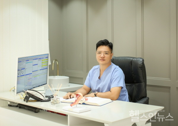 Jecheon Yunsemese Diretor de Obstetrícia e Ginecologia Kim Byung Wook (Obstetra e Ginecologista)